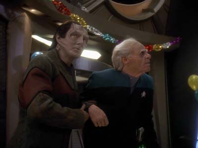 Star Trek: Deep Space Nine Screencaps "Distant Voices" (S3:E18)
