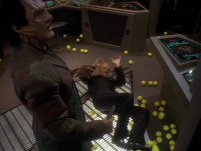 Star Trek: Deep Space Nine Screencaps "Distant Voices" (S3:E18)