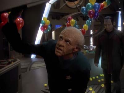 Star Trek: Deep Space Nine Screencaps "Distant Voices" (S3:E18)