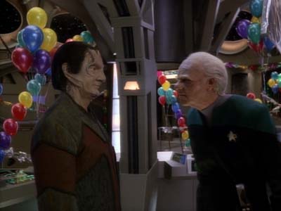 Star Trek: Deep Space Nine Screencaps "Distant Voices" (S3:E18)