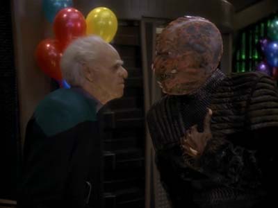 Star Trek: Deep Space Nine Screencaps "Distant Voices" (S3:E18)