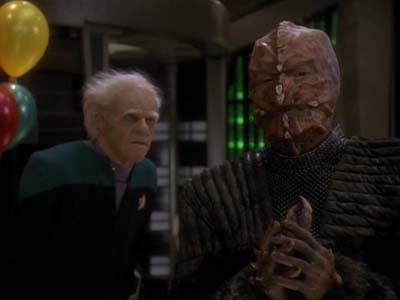 Star Trek: Deep Space Nine Screencaps "Distant Voices" (S3:E18)