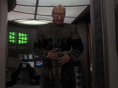Star Trek: Deep Space Nine Screencaps "Distant Voices" (S3:E18)
