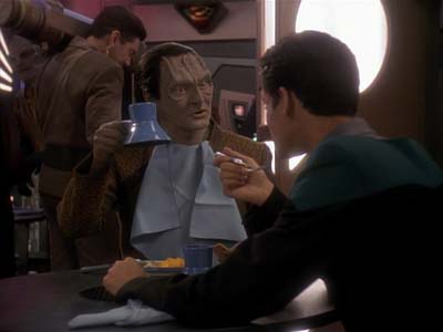 Star Trek: Deep Space Nine Screencaps "Distant Voices" (S3:E18)