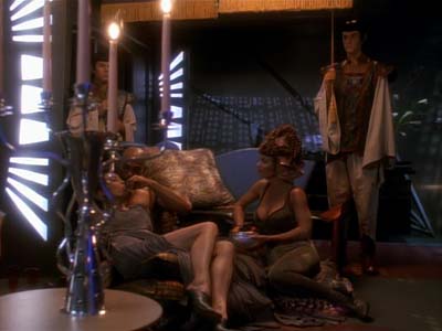 Star Trek: Deep Space Nine Screencaps "Through the Looking Glass" (S3:E19)