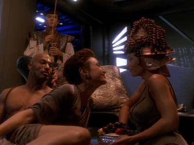 Star Trek: Deep Space Nine Screencaps "Through the Looking Glass" (S3:E19)