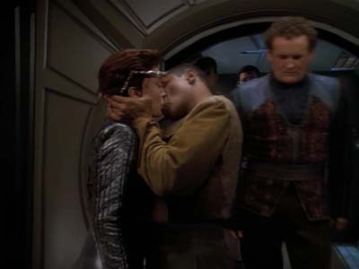 Star Trek: Deep Space Nine Screencaps "Through the Looking Glass" (S3:E19)