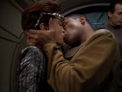 Star Trek: Deep Space Nine Screencaps "Through the Looking Glass" (S3:E19)