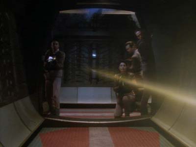 Star Trek: Deep Space Nine Screencaps "Through the Looking Glass" (S3:E19)