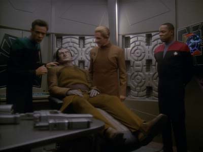 Star Trek: Deep Space Nine Screencaps "Improbable Cause" (S3:E20)