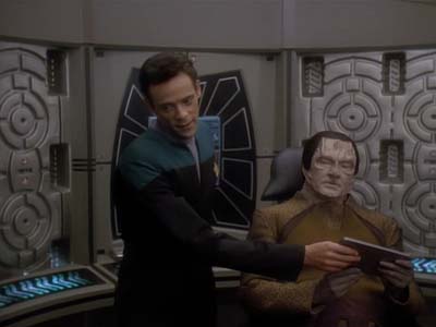 Star Trek: Deep Space Nine Screencaps "Improbable Cause" (S3:E20)
