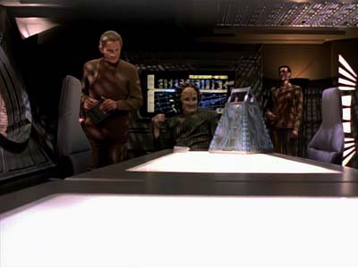 Star Trek: Deep Space Nine Screencaps "Improbable Cause" (S3:E20)