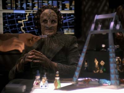 Star Trek: Deep Space Nine Screencaps "Improbable Cause" (S3:E20)