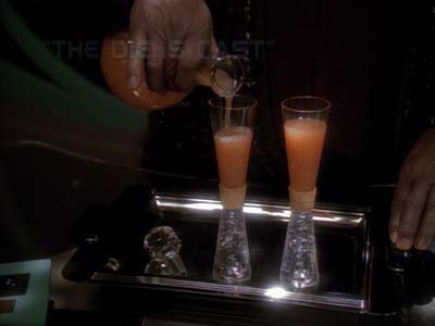 Star Trek: Deep Space Nine Screencaps "The Die is Cast" (S3:E21)
