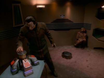 Star Trek: Deep Space Nine Screencaps "The Die is Cast" (S3:E21)