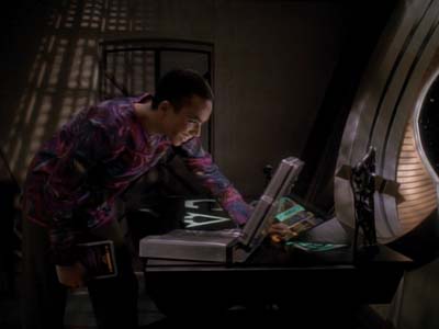 Star Trek: Deep Space Nine Screencaps "Explorers" (S3:E22)