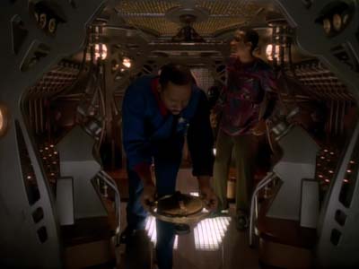 Star Trek: Deep Space Nine Screencaps "Explorers" (S3:E22)