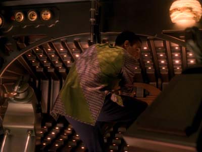 Star Trek: Deep Space Nine Screencaps "Explorers" (S3:E22)