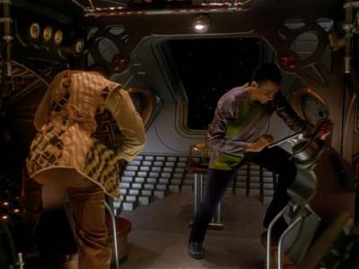 Star Trek: Deep Space Nine Screencaps "Explorers" (S3:E22)