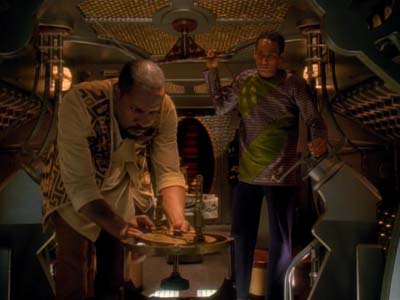 Star Trek: Deep Space Nine Screencaps "Explorers" (S3:E22)