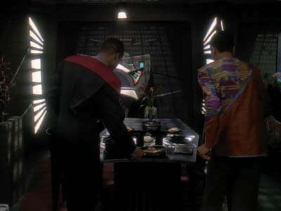 Star Trek: Deep Space Nine Screencaps "Family Business" (S3:E23)