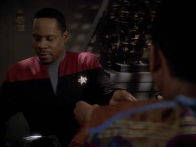 Star Trek: Deep Space Nine Screencaps "Family Business" (S3:E23)