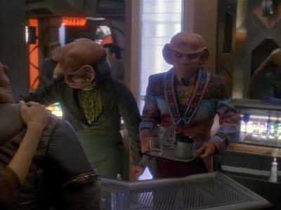Star Trek: Deep Space Nine Screencaps "Family Business" (S3:E23)