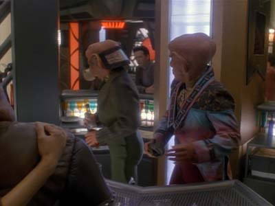 Star Trek: Deep Space Nine Screencaps "Family Business" (S3:E23)