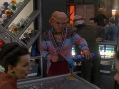 Star Trek: Deep Space Nine Screencaps "Family Business" (S3:E23)