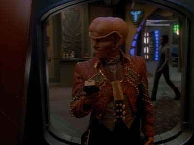 Star Trek: Deep Space Nine Screencaps "Family Business" (S3:E23)