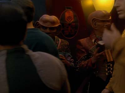 Star Trek: Deep Space Nine Screencaps "Family Business" (S3:E23)