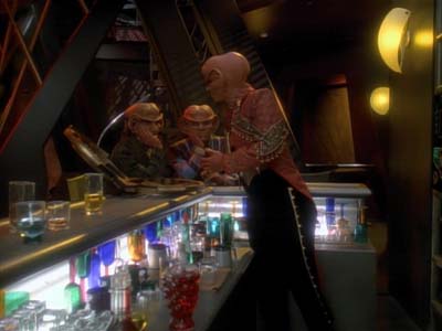 Star Trek: Deep Space Nine Screencaps "Family Business" (S3:E23)
