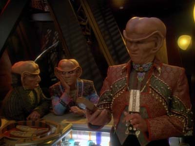Star Trek: Deep Space Nine Screencaps "Family Business" (S3:E23)