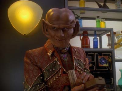 Star Trek: Deep Space Nine Screencaps "Family Business" (S3:E23)