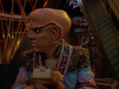 Star Trek: Deep Space Nine Screencaps "Family Business" (S3:E23)