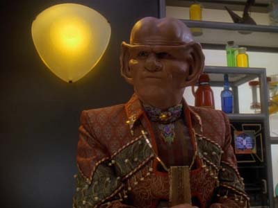 Star Trek: Deep Space Nine Screencaps "Family Business" (S3:E23)