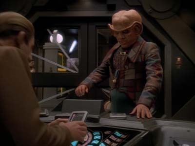 Star Trek: Deep Space Nine Screencaps "Family Business" (S3:E23)