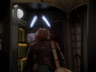 Star Trek: Deep Space Nine Screencaps "Family Business" (S3:E23)