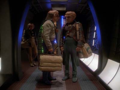 Star Trek: Deep Space Nine Screencaps "Family Business" (S3:E23)
