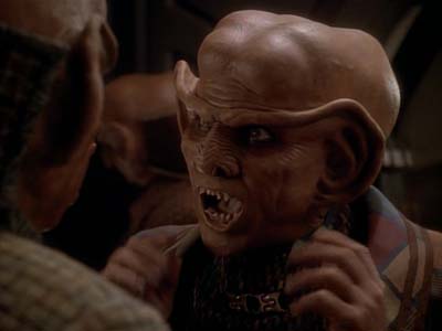 Star Trek: Deep Space Nine Screencaps "Family Business" (S3:E23)