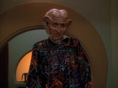 Star Trek: Deep Space Nine Screencaps "Family Business" (S3:E23)