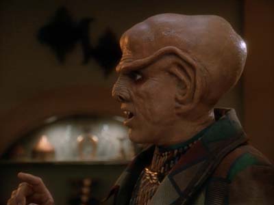 Star Trek: Deep Space Nine Screencaps "Family Business" (S3:E23)