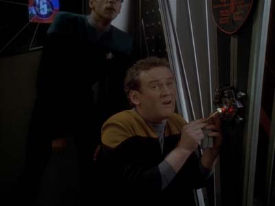 Star Trek: Deep Space Nine Screencaps "Family Business" (S3:E23)
