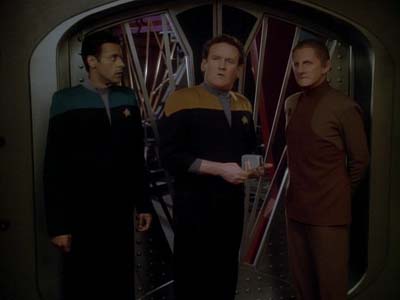 Star Trek: Deep Space Nine Screencaps "Family Business" (S3:E23)