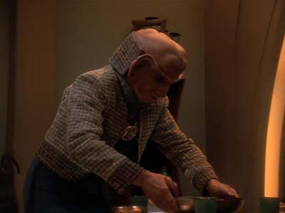 Star Trek: Deep Space Nine Screencaps "Family Business" (S3:E23)