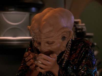 Star Trek: Deep Space Nine Screencaps "Family Business" (S3:E23)