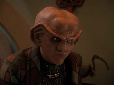Star Trek: Deep Space Nine Screencaps "Family Business" (S3:E23)