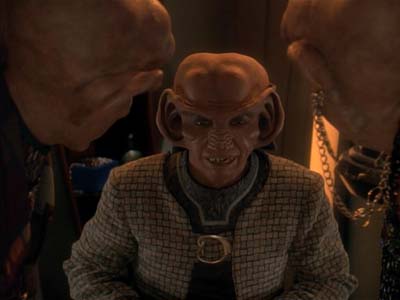 Star Trek: Deep Space Nine Screencaps "Family Business" (S3:E23)
