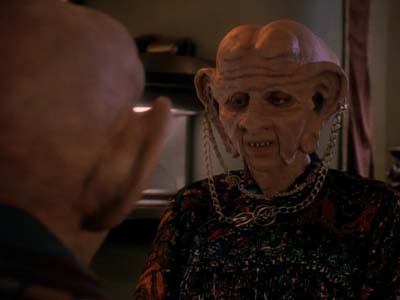 Star Trek: Deep Space Nine Screencaps "Family Business" (S3:E23)
