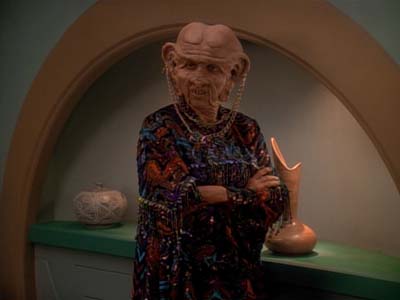 Star Trek: Deep Space Nine Screencaps "Family Business" (S3:E23)